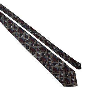 Vintage 615 Collection Geometric Pattern Tie